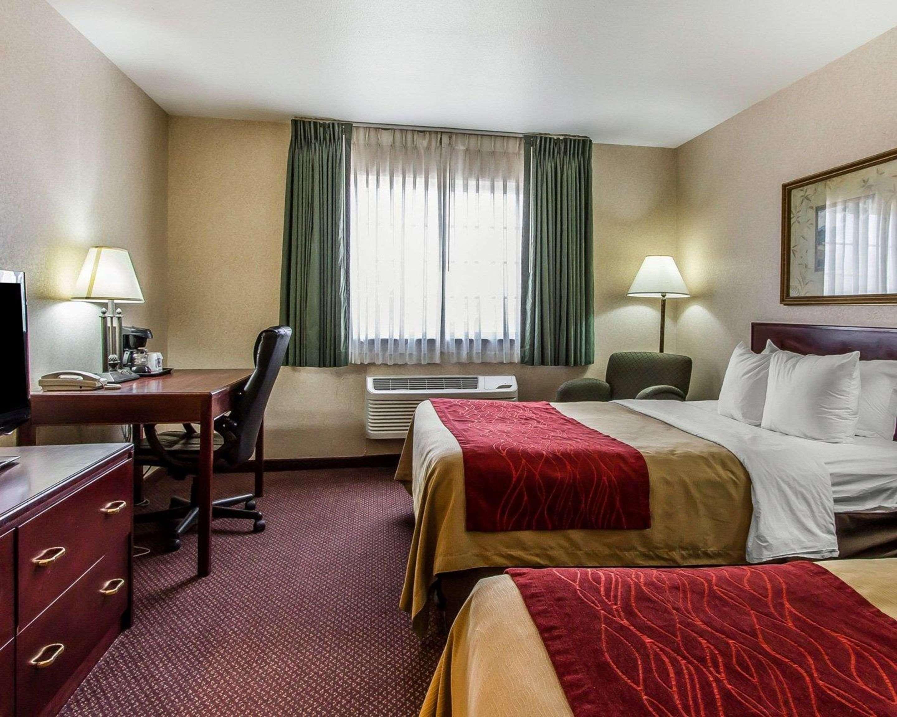 Quality Inn & Suites Fort Madison Near Hwy 61 Kültér fotó